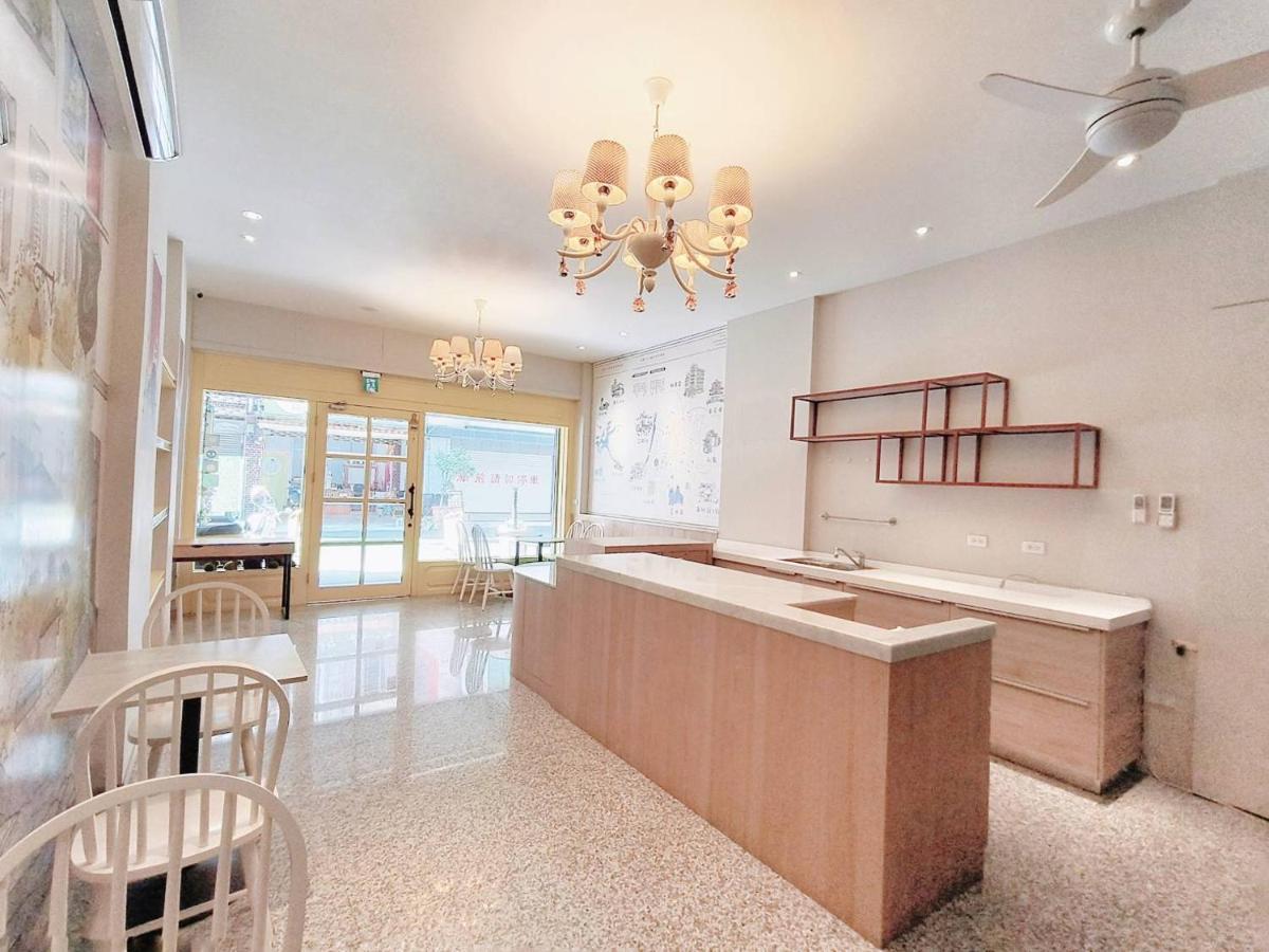 Elsa House Hotel Tainan Luaran gambar