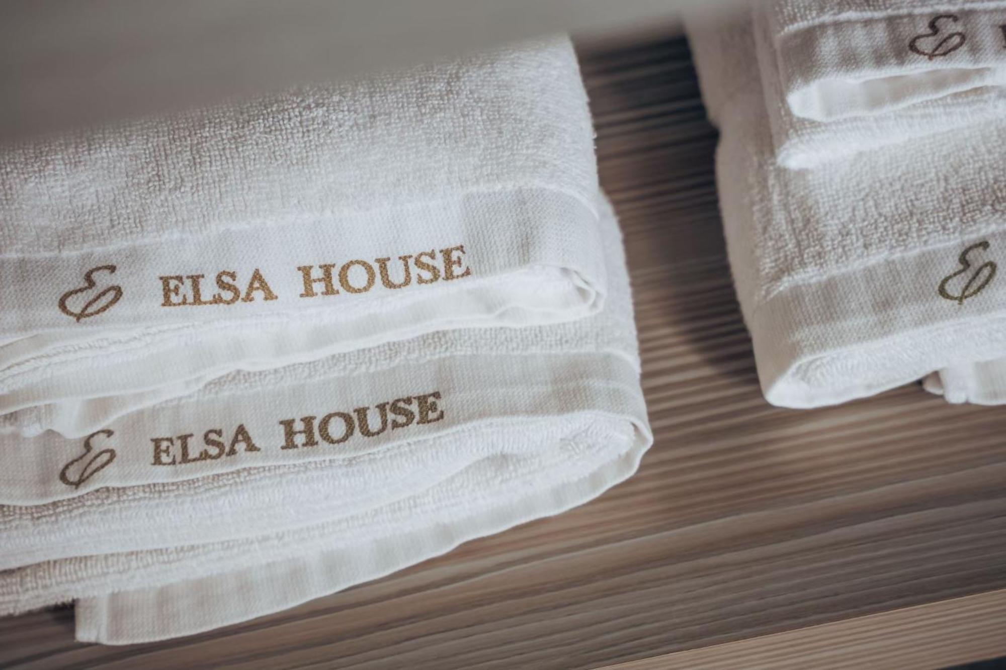 Elsa House Hotel Tainan Luaran gambar